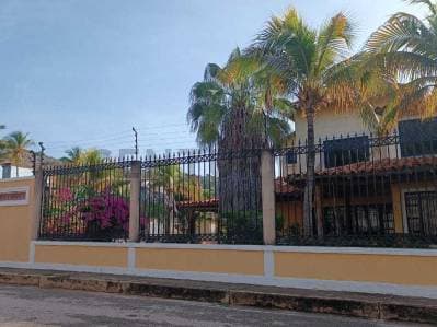 En venta Casa equipada en urbanización Paraíso 1, Pampatar - Photo 3