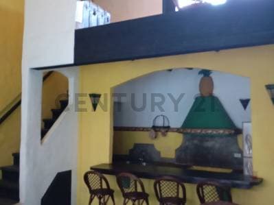 Casa cerca de la playa para Remodelar - Photo 1