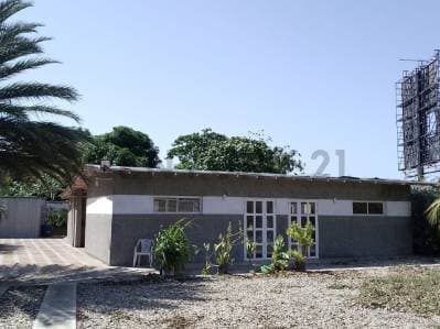 Terreno con locales comerciales - Photo 5