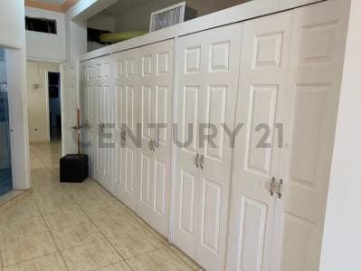 Casa de 2 niveles en la urbanización Mundo Nuevo en los Robles - Photo 6
