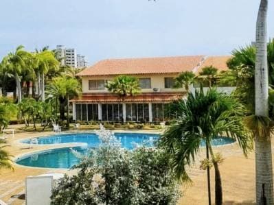 HERMOSO TOWN HOUSE EN LAS TUNAS, MUNICIPIO MANEIRO - Photo 1