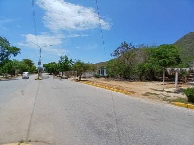 Terreno en Autopista El Valle - Porlamar | Ideal para Desarrollos Urbanísticos - Photo 3