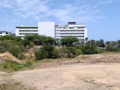 Terreno de uso turístico residencial 3.174mt2 frente a playa Guacuco - Photo 1