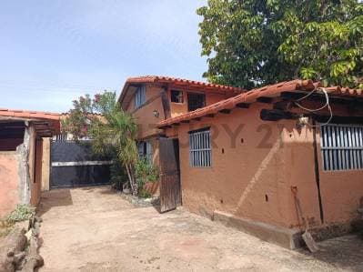CONJUNTO RESIDENCIAL DE 3 CASAS DUPLEX CERCA A PLAYA GUACUCO - Photo 4