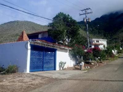 BELLA CASA TIPO CAMPESTRE CON VISTA AL MAR EN EL CARDON, ISLA DE MARGARITA - Photo 1