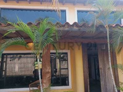En venta Casa equipada en urbanización Paraíso 1, Pampatar - Photo 1