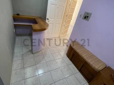 venta oficina comercial en excelente estado, amueblada - Photo 6