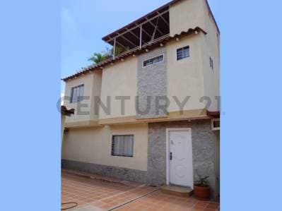 Tonw House Conjunto Residencial La Esmeralda,isla de Margarita - Photo 2