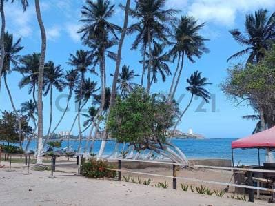 En venta casa a pocos pasos de la playa en Pampatar