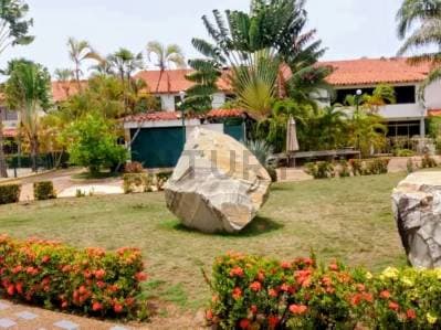 HERMOSO TOWN HOUSE EN LAS TUNAS, MUNICIPIO MANEIRO - Photo 2