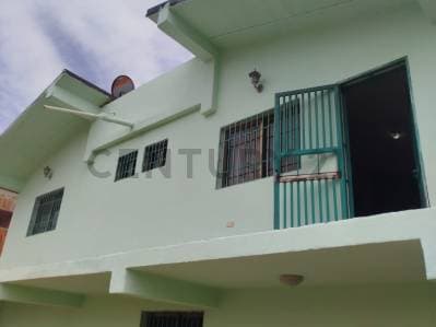 Casa duplex amplia, en los cerritos, municipio maneiro - Photo 1