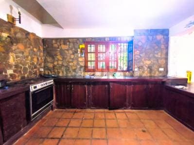 GRAN HOTEL Y POSADA EN FUNCIONAMIENTO EN GUARAME - Photo 2
