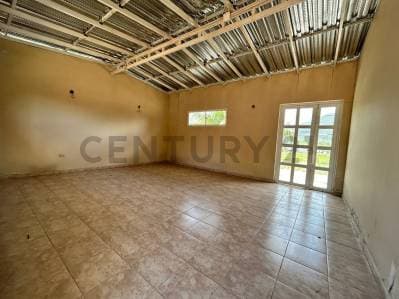 Terreno con locales comerciales - Photo 4