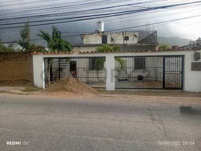 VENTA CASA EN LA ASUNCION PARA REMODELAR - Photo 1