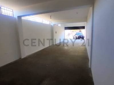 LOCAL COMERCIAL CON UBICACION ESTRATEGICA EN PORLAMAR - Photo 5