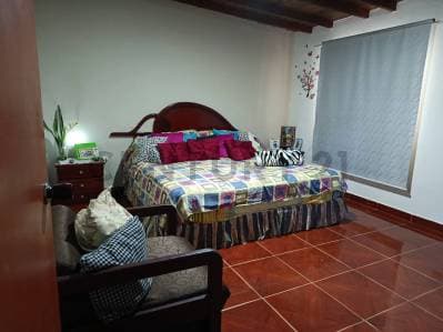 Casa en la Asunción, cerca de todos los servicios públicos - Photo 6