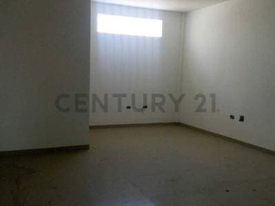 Espaciosa oficina en venta Calle San Rafael Porlamar Isla de Margarita - Photo 4