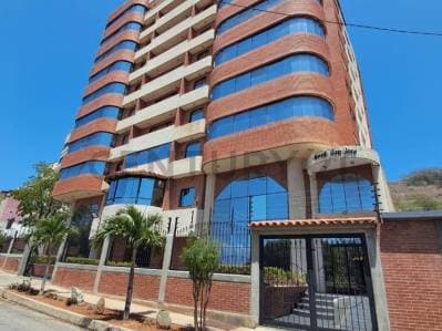 Amplio apartamento en venta en Residencias San Jose Pampatar Isla de Margarita - Photo 1