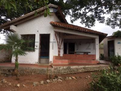 Terreno con bienhechurías en la Mira Playa el Agua Isla de Margarita
