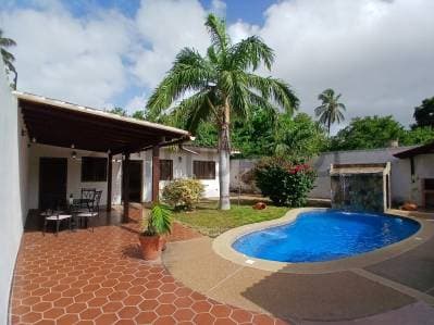 CASA EN EXCELENTES CONDICIONES CON ANEXO INCLUIDO - Photo 1