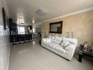 Isla de Margarita Exclusivo Penthouse en venta- Playa el Angel. Amplios espacios - Photo 6