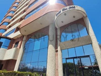 Amplio apartamento en venta en Residencias San Jose Pampatar Isla de Margarita - Photo 2