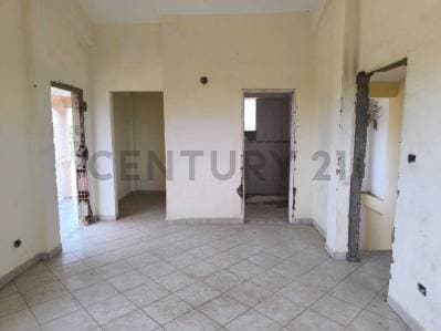 DE OPORTUNIDAD CASA 2 NIVELES PARA REMODELAR, ISLA DE MARGARITA - Photo 2
