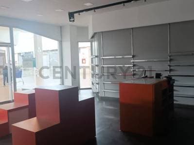 Local Comercial para zapatería, disponible para alquiler - Photo 4