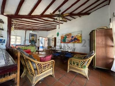 Casa estilo Chana con 4 town house anexos, La Guardia, Isla de Margarita - Photo 3