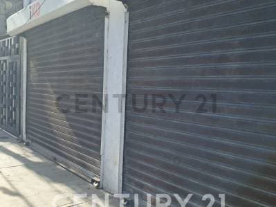 VENTA DE TERRENO CON BIENHECHURIA DE LOCAL COMERCIAL, OFICINAS, BAÑOS Y DEPOSITO - Photo 6