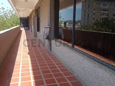 Oficina en Centro Comercial Jorge Coll