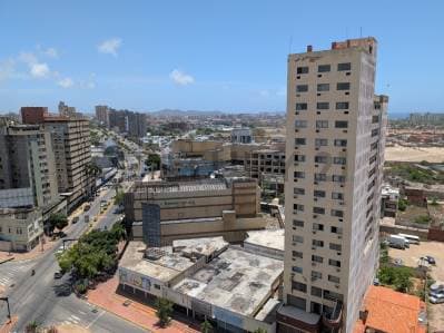 Amplio apartamento en el Edificio La Torre en Porlamar - Photo 1