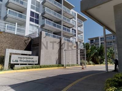 Oportunidad Estratégica, Av. Luisa Cáceres de Arismendi 66m2, de Alto Potencial. - Photo 1