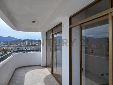 APARTAMENTO CON VISTA AL MAR EN PORLAMAR, ISLA DE MARGARITA - Photo 4