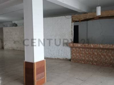 En venta, local para restaurant con Casa, terreno, oficinas y galpón - Photo 6
